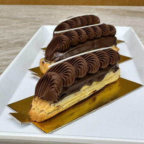 Eclair de Chocolate